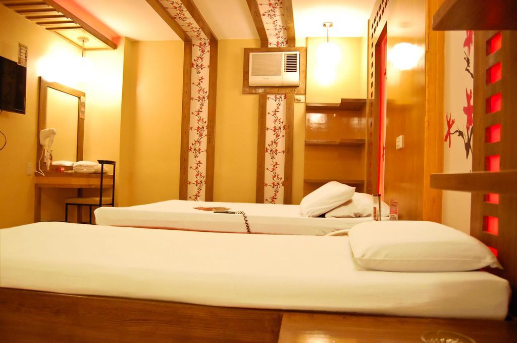 Hotel Sogo Quezon Avenue Manila Room photo