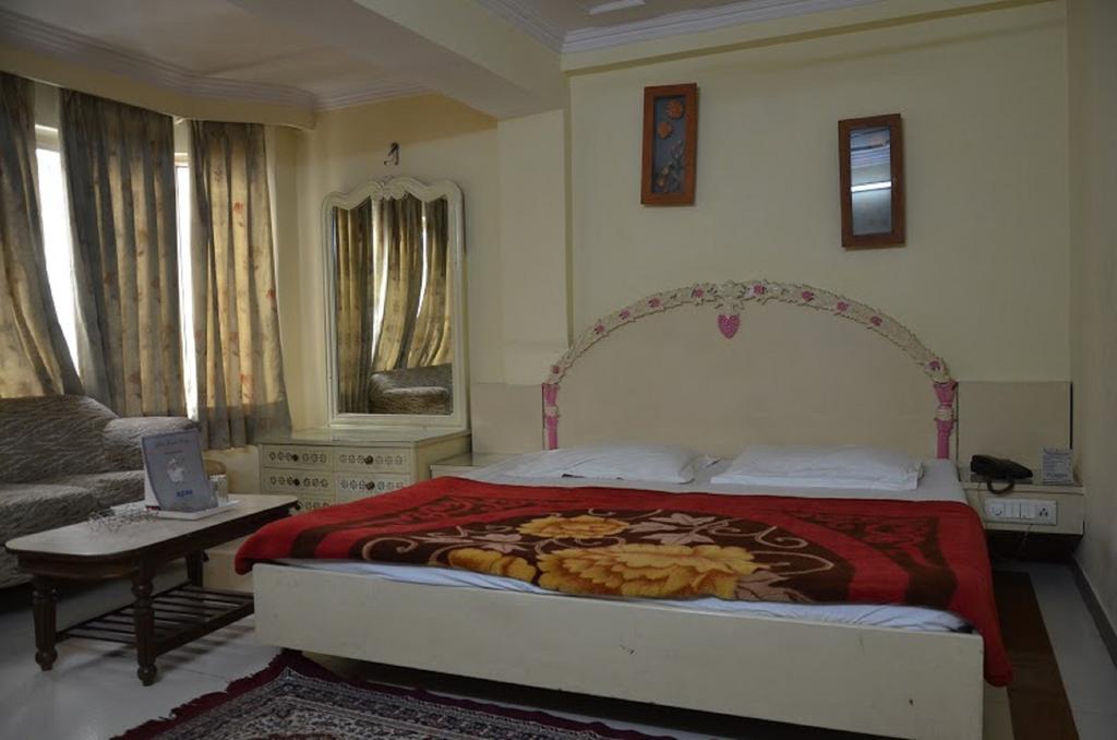 Hotel Durga International New Delhi Room photo