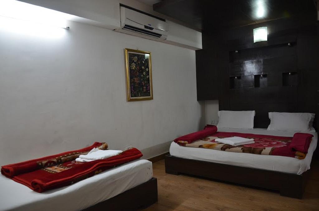 Hotel Durga International New Delhi Room photo