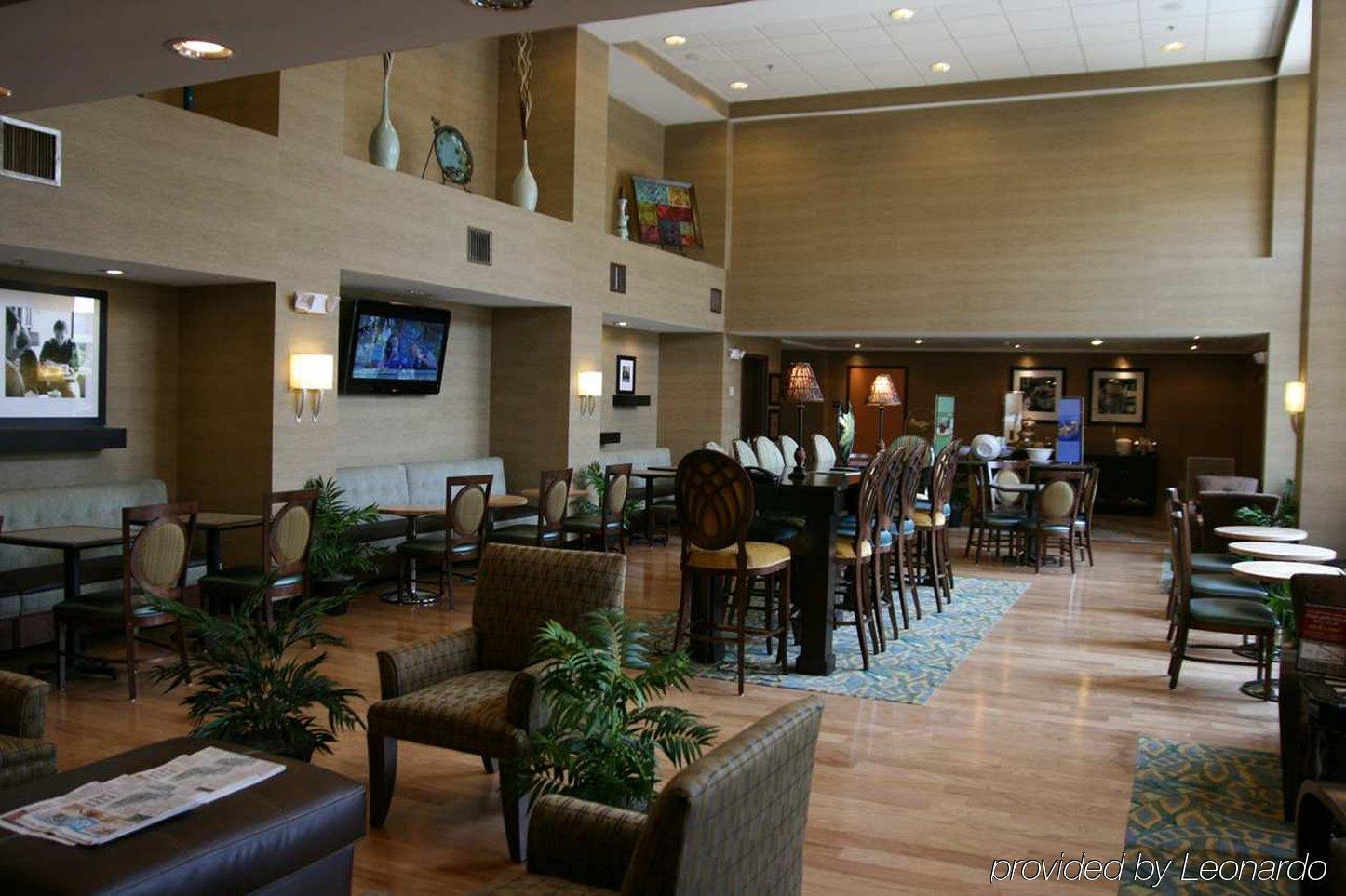 Hampton Inn & Suites Birmingham Airport Area Restaurant photo