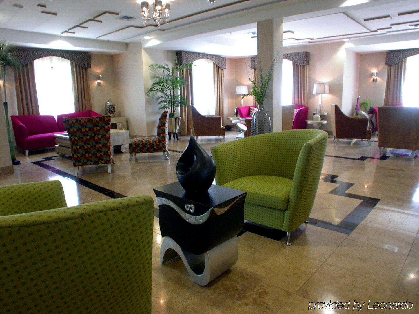 Holiday Inn Express Hotel & Suites Birmingham - Inverness 280, An Ihg Hotel Exterior photo