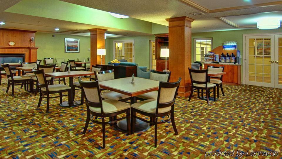 Holiday Inn Express Hotel & Suites Kalamazoo, An Ihg Hotel Restaurant photo