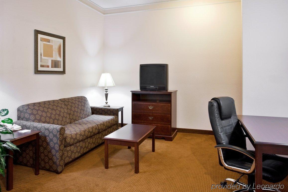 Comfort Inn & Suites Heath Room photo