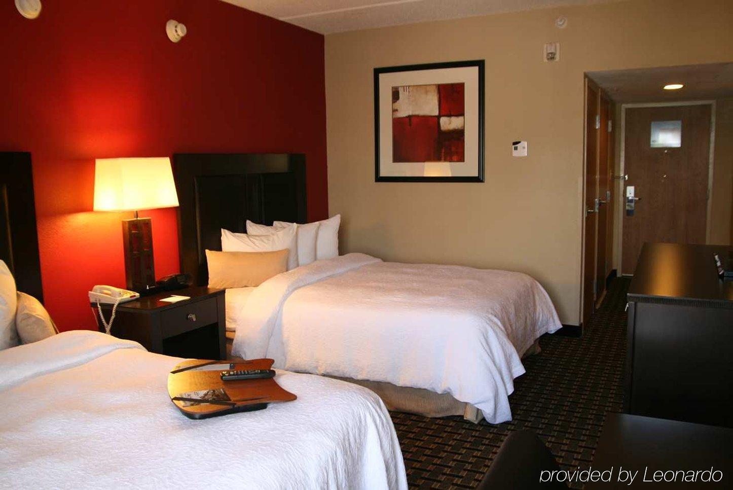 Hampton Inn And Suites Houston Clear Lake Nasa Webster Room photo