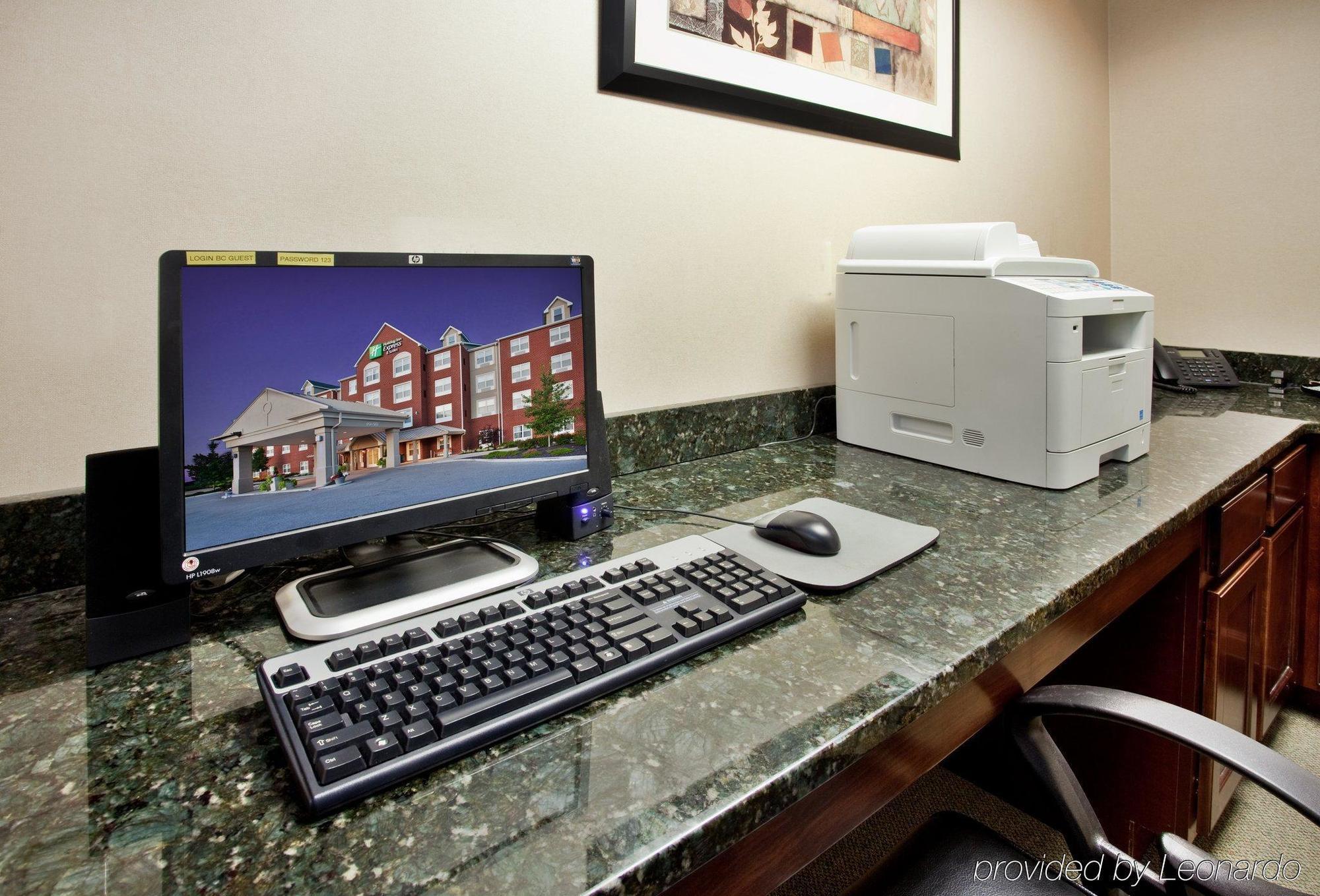 Holiday Inn Express Hotel & Suites St. Louis West-O'Fallon, An Ihg Hotel Facilities photo
