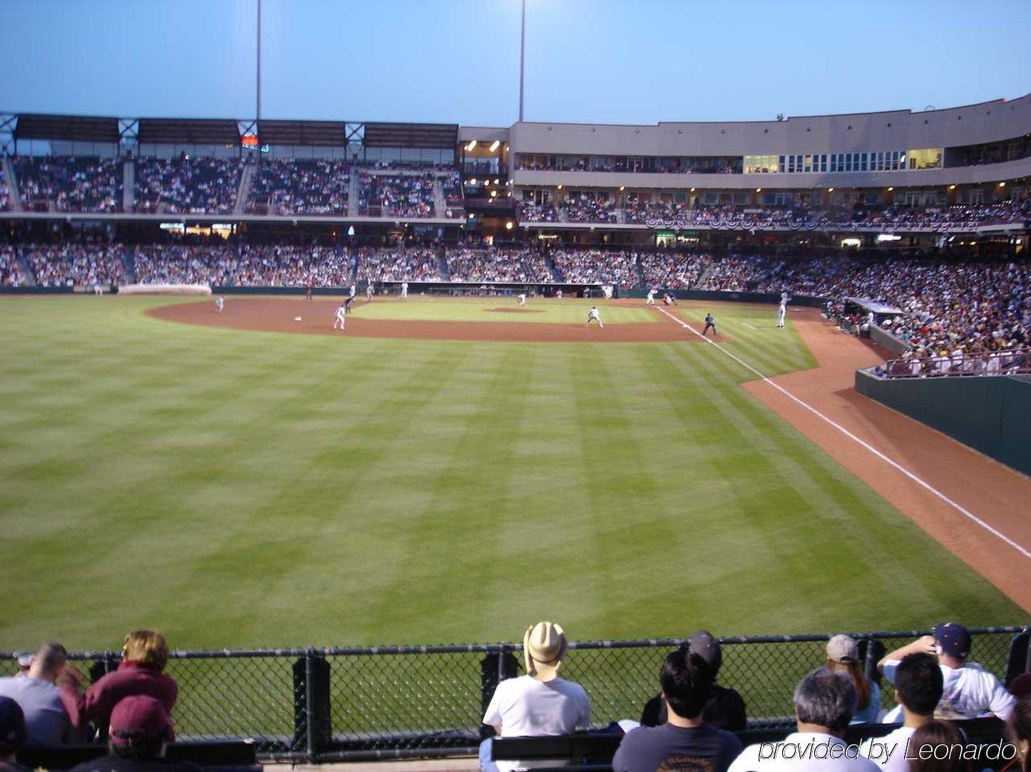 Hampton Inn & Suites Oklahoma City-Bricktown Facilities photo