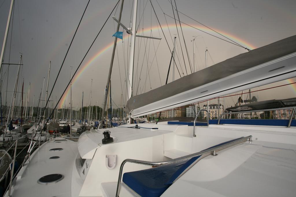 Floatinn Boat-Bnb Geneva Exterior photo