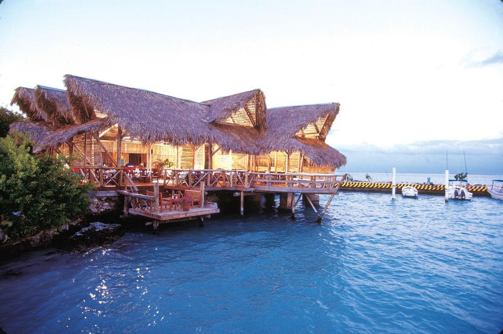 Tortuga Bay Hotel Punta Cana Exterior photo