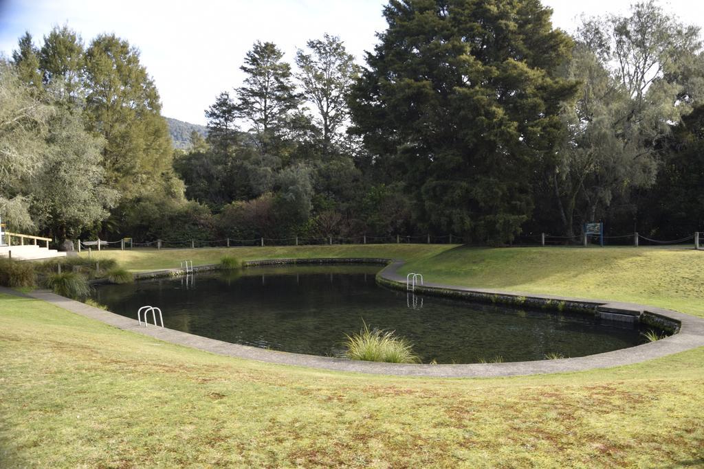 Judges Pool Motel Turangi Exterior photo