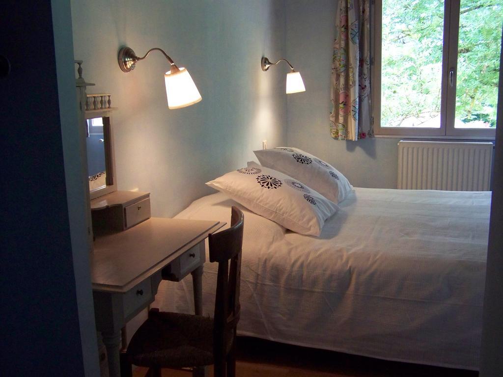 Le Baluchon Bed & Breakfast Cierp Room photo