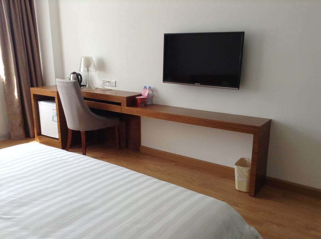 Jinghu Boutique Hotel Shenzhen Room photo