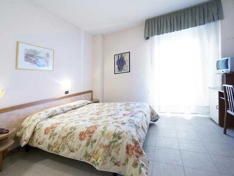Hotel Bamby Rimini Room photo