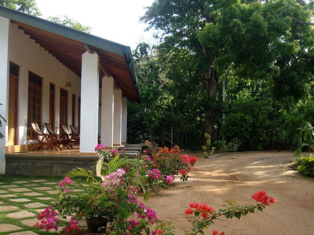 Le Grand Meaulnes Hotel Habarana Exterior photo