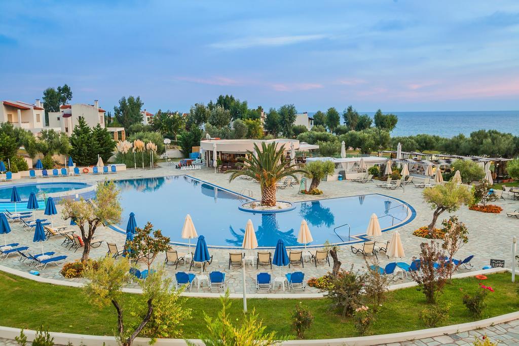 Xenios Anastasia Resort & Spa Nea Skioni Exterior photo