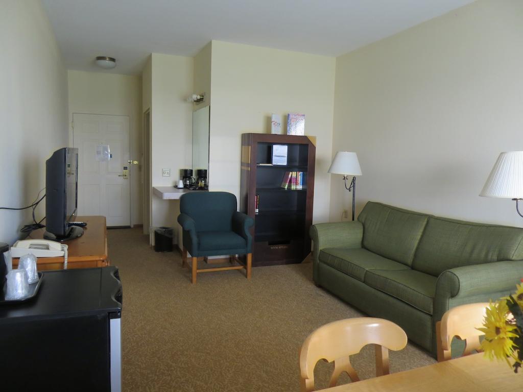 Baymont By Wyndham Waunakee Room photo