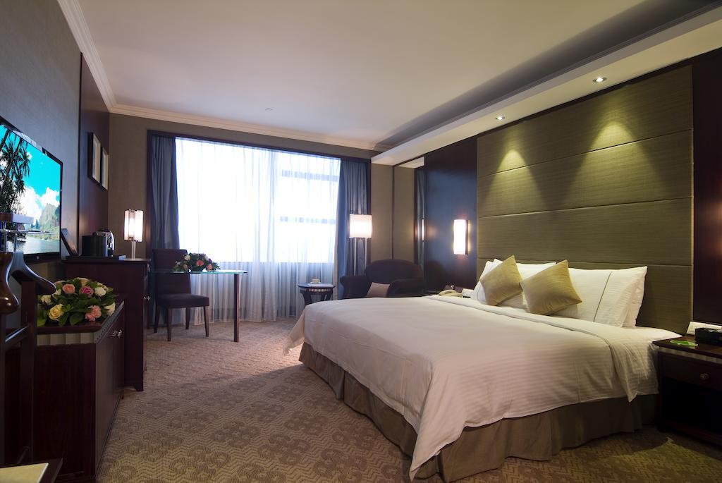 Shenzhen Hengfeng Haiyue International Hotel Room photo