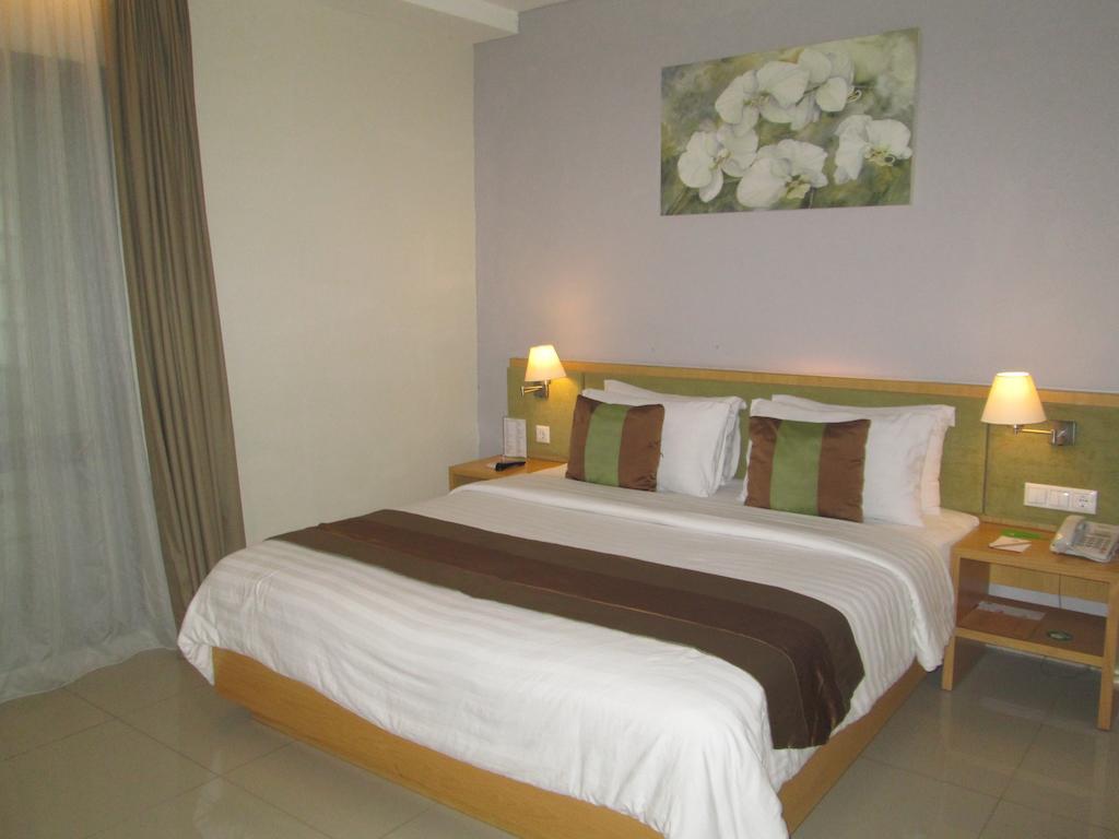 Hotel Anggrek Gandasari Bandung Room photo