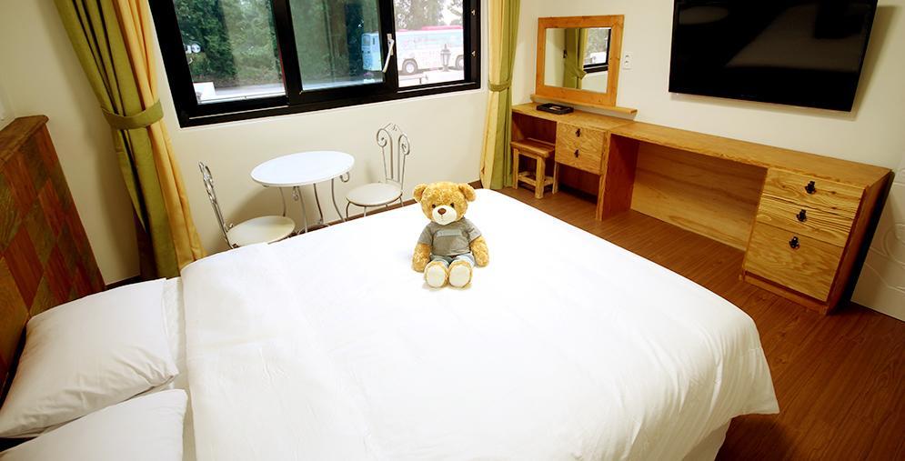 Nomad Pension Seogwipo Room photo