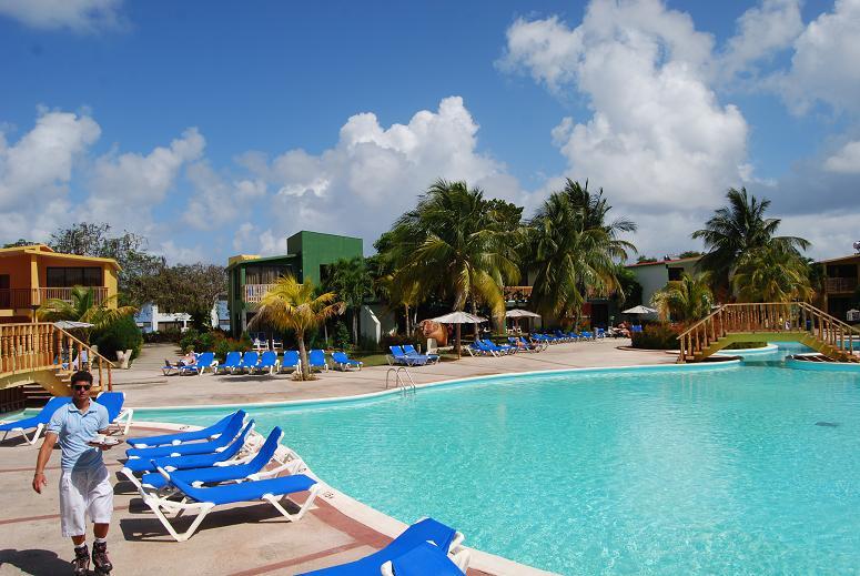 Club Amigo Atlantico Guardalavaca Hotel Exterior photo