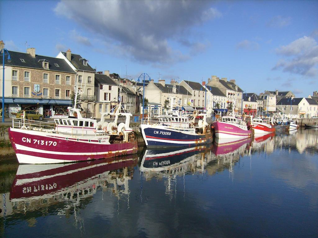 Hotel Eisenhower Port-en-Bessin-Huppain Exterior photo