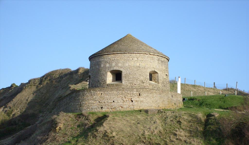 Hotel Eisenhower Port-en-Bessin-Huppain Exterior photo