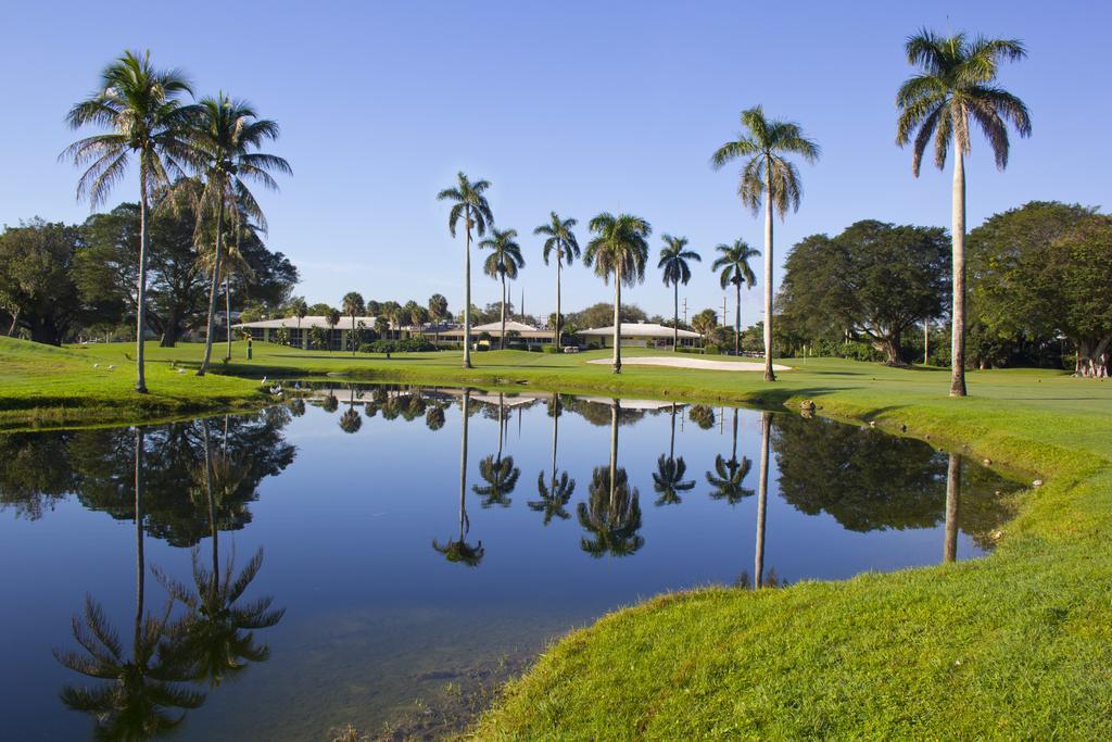 Miami Lakes Hotel Exterior photo