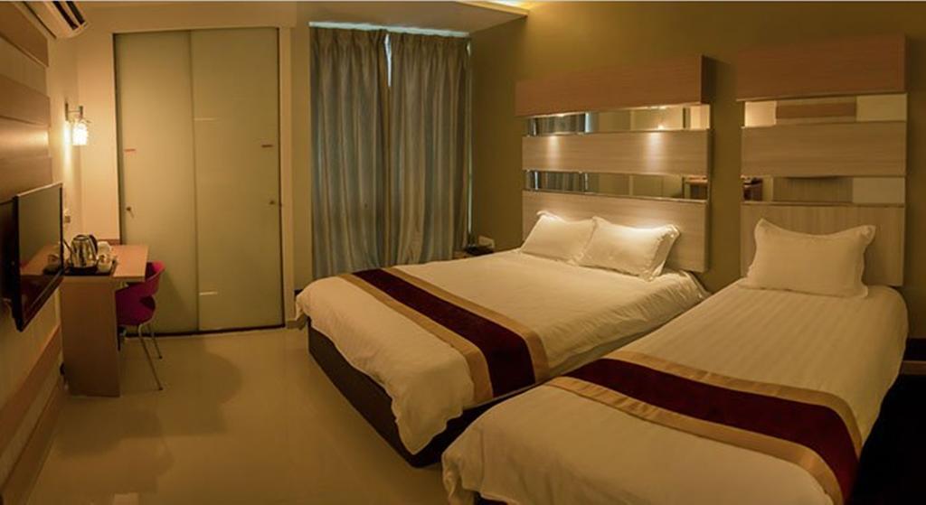 Avantgarde Hotel Johor Bahru Room photo
