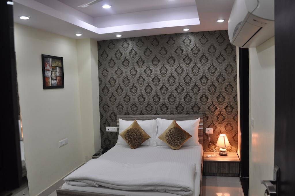 Hotel Diamond Inn Faridabad Room photo