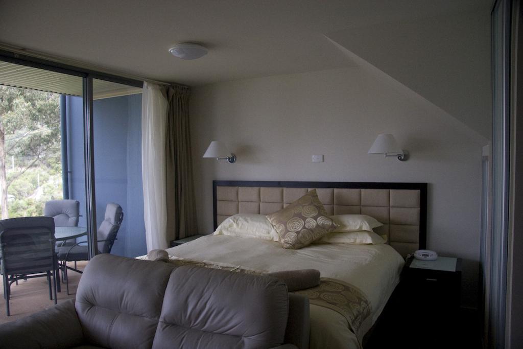Lufra Hotel And Apartments Eaglehawk Neck Room photo