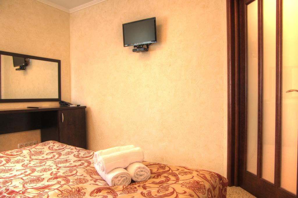 Vlada Hotel Kyiv Room photo