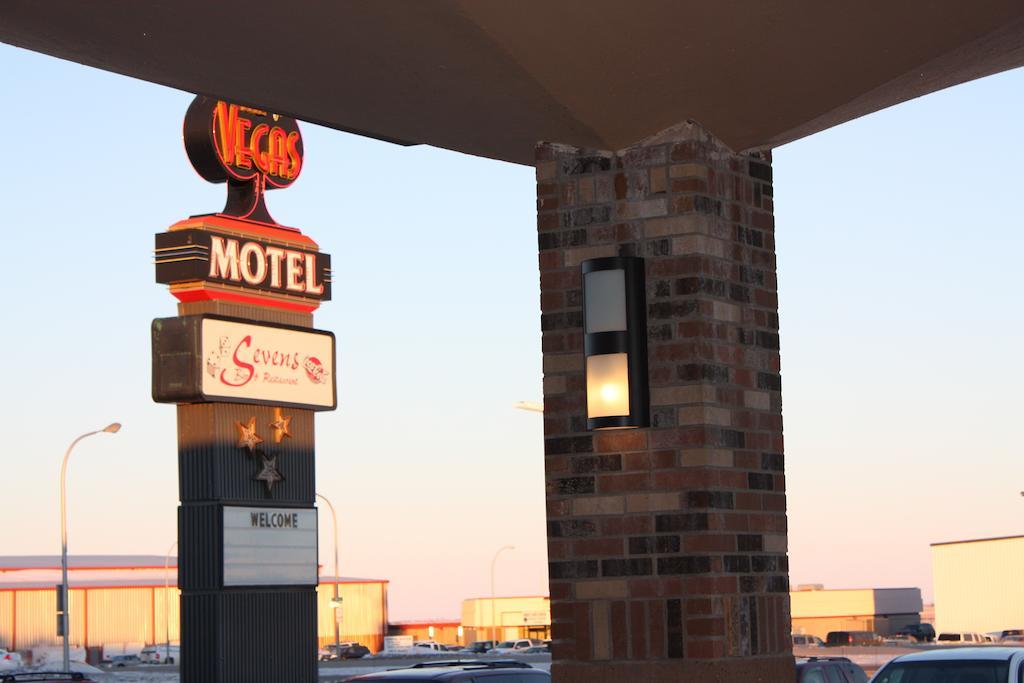 The Vegas Motel - Minot Exterior photo