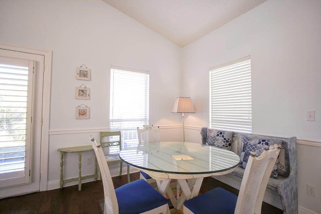 Periwinkle Cottage By Realjoy Miramar Beach Room photo