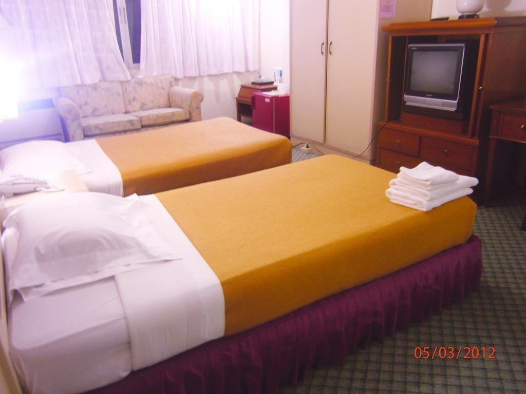 Lopburi Inn Hotel Room photo