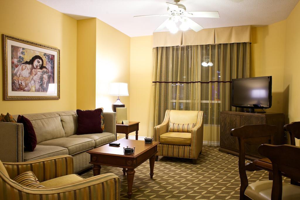 Wyndham Grand Desert Resort Las Vegas Room photo