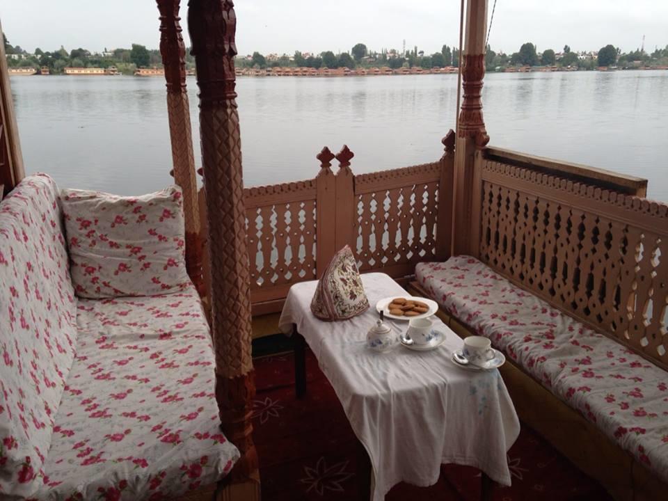 Houseboat Lily Of Nageen Srinagar  Exterior photo