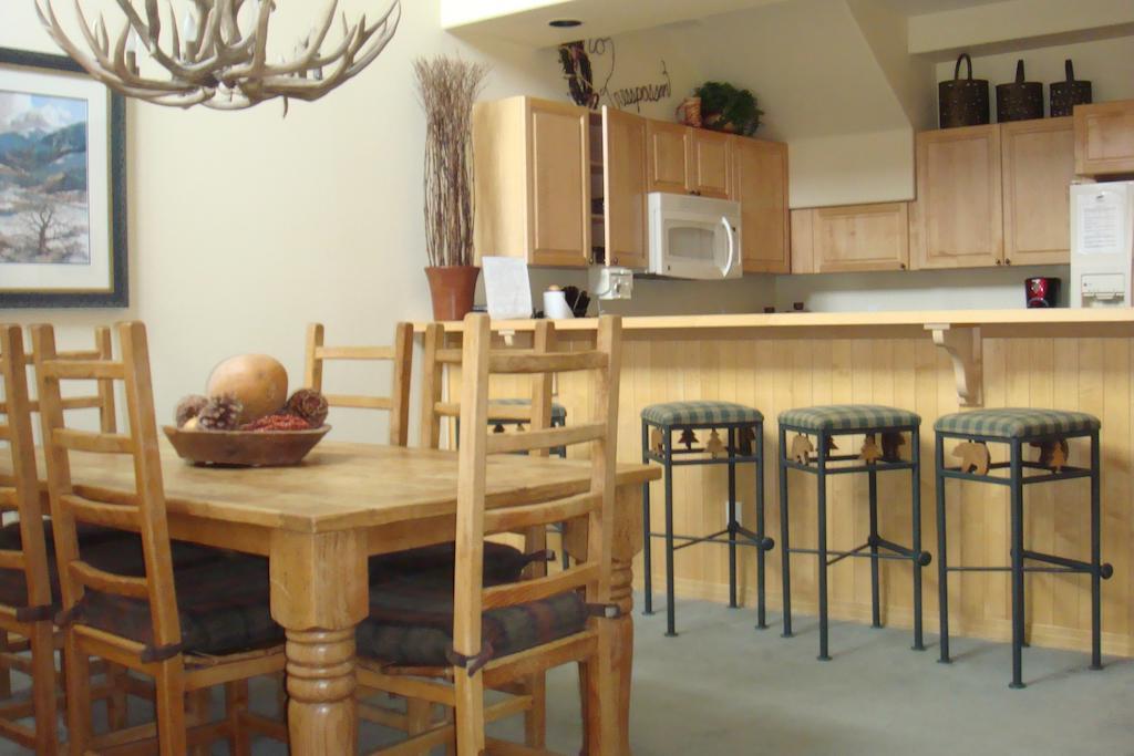 The Corral At Breckenridge By Great Western Lodging Apartment Room photo