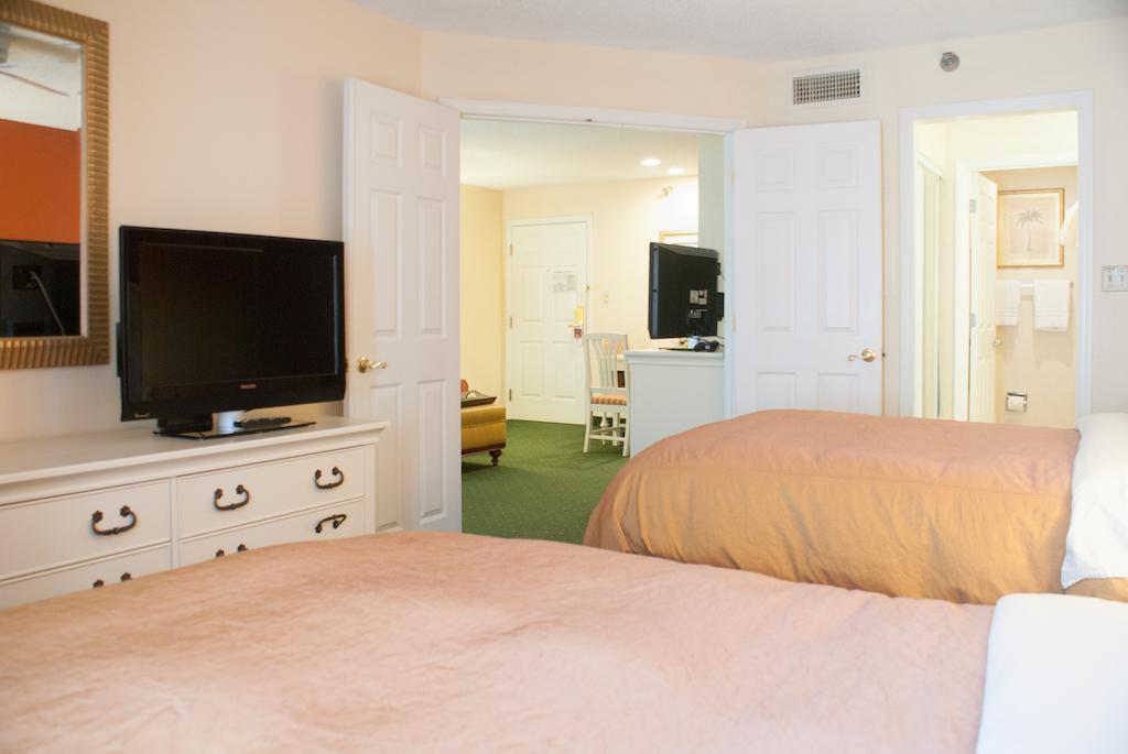 Hawthorn Suites By Wyndham Jacksonville Room photo