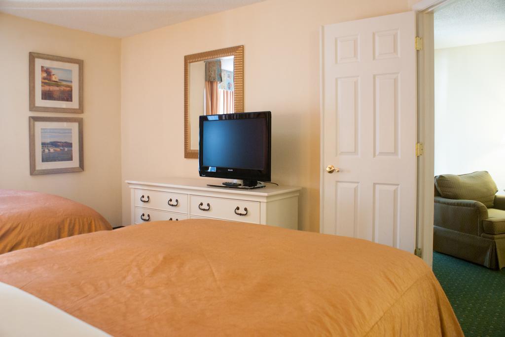 Hawthorn Suites By Wyndham Jacksonville Room photo