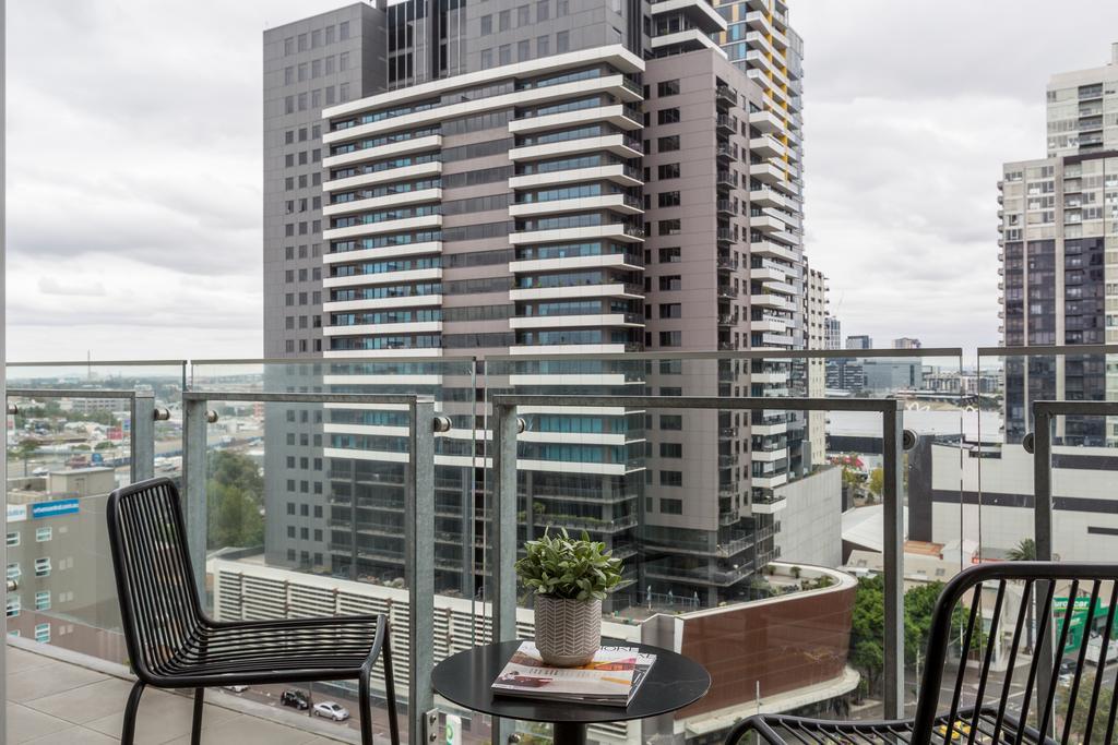 Aria Hotel Apartments Melbourne Exterior photo