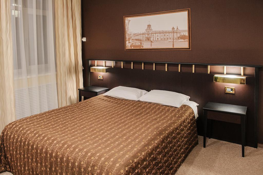Club Hotel Corona Kazan Room photo