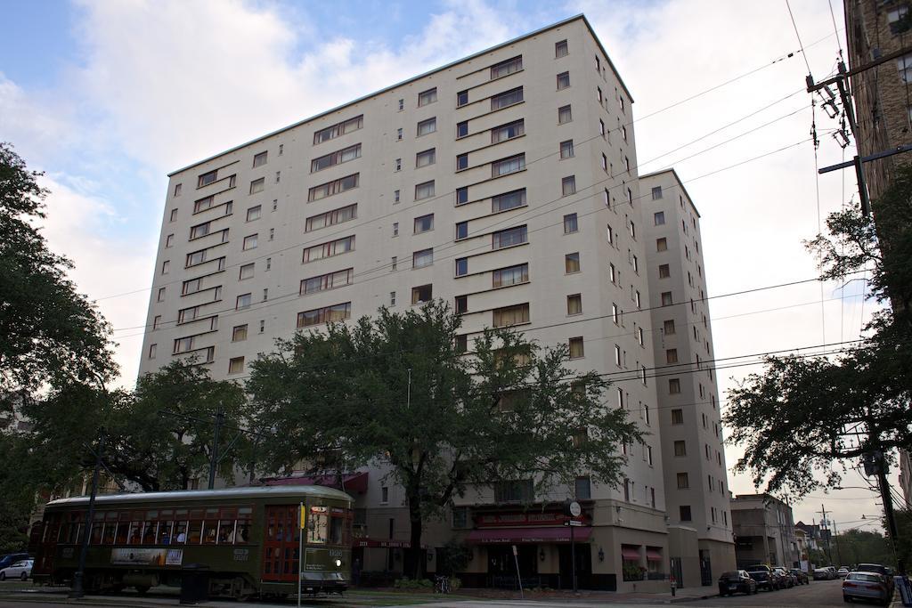 Club Wyndham Avenue Plaza Hotel New Orleans Exterior photo