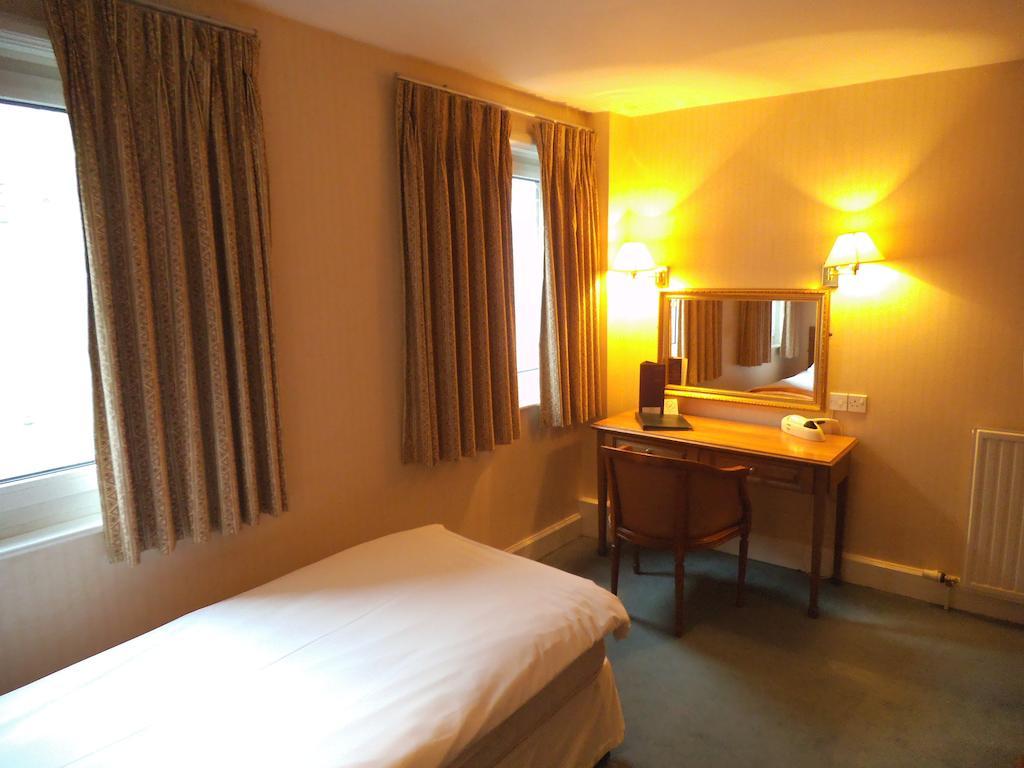 Southampton Park Hotel Room photo