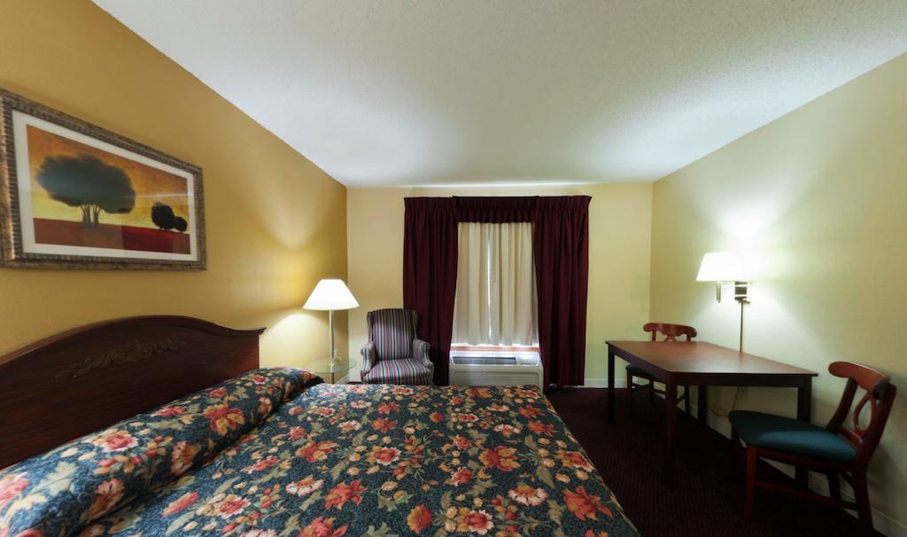 Country Inn & Suites East Troy Room photo