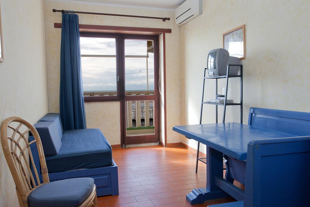 Residence Frontemare T-Village! Anzio Room photo