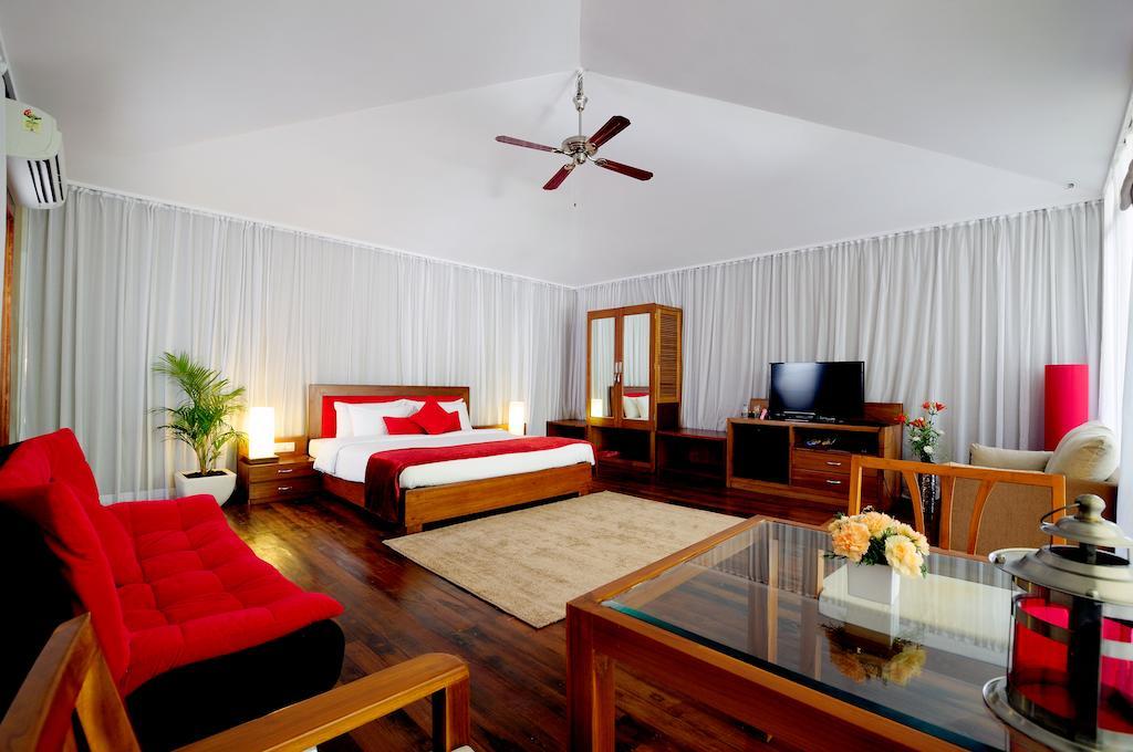 Teso Waterfront Hotel Siolim Room photo