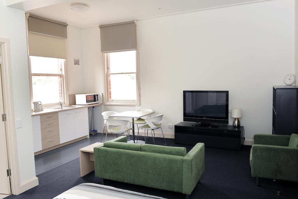 Yarra House Hostel Melbourne Room photo