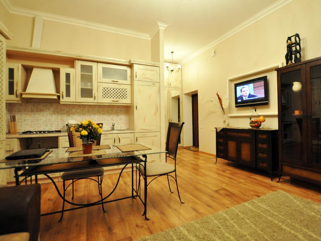 Odessa Rent - Mayakovskogo Lane 9 Apartment Room photo