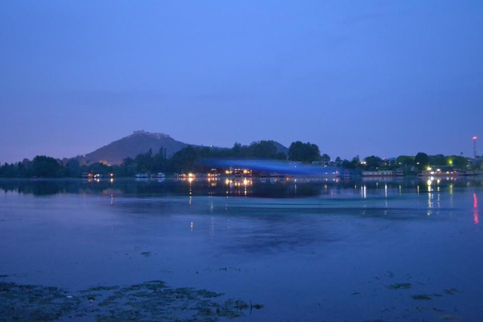 Houseboat Lily Of Nageen Srinagar  Exterior photo