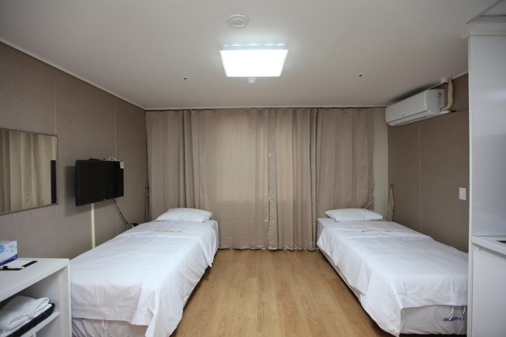 Easy Residence Hotel Suwon Room photo