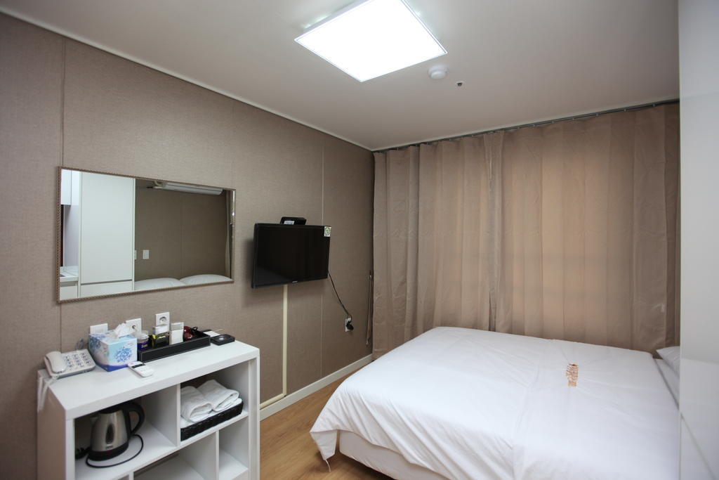 Easy Residence Hotel Suwon Room photo